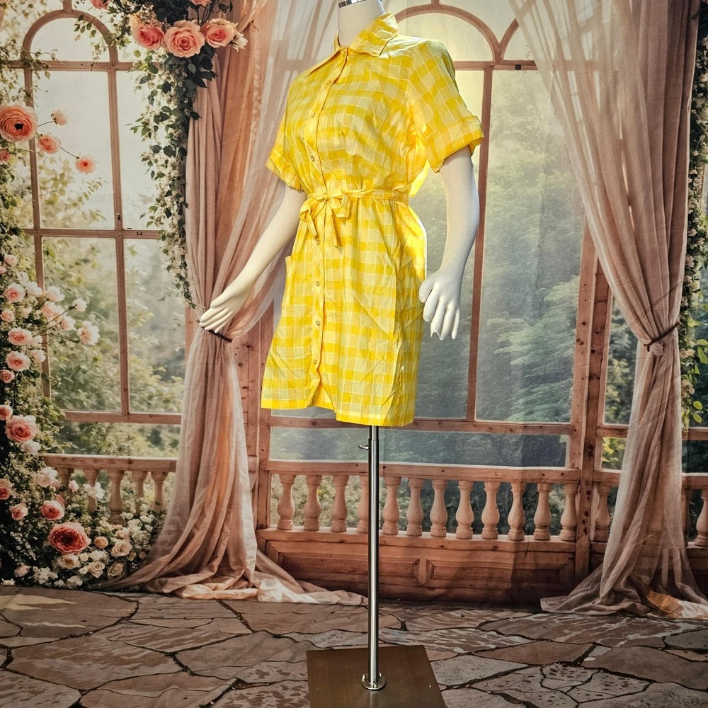 Vintage 1970s Dress Minidress Yellow Plaid Short Sleeve Buttons Pointed Collar - Picture 5 of 16